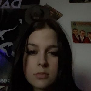 Meet your Posher, Karissa